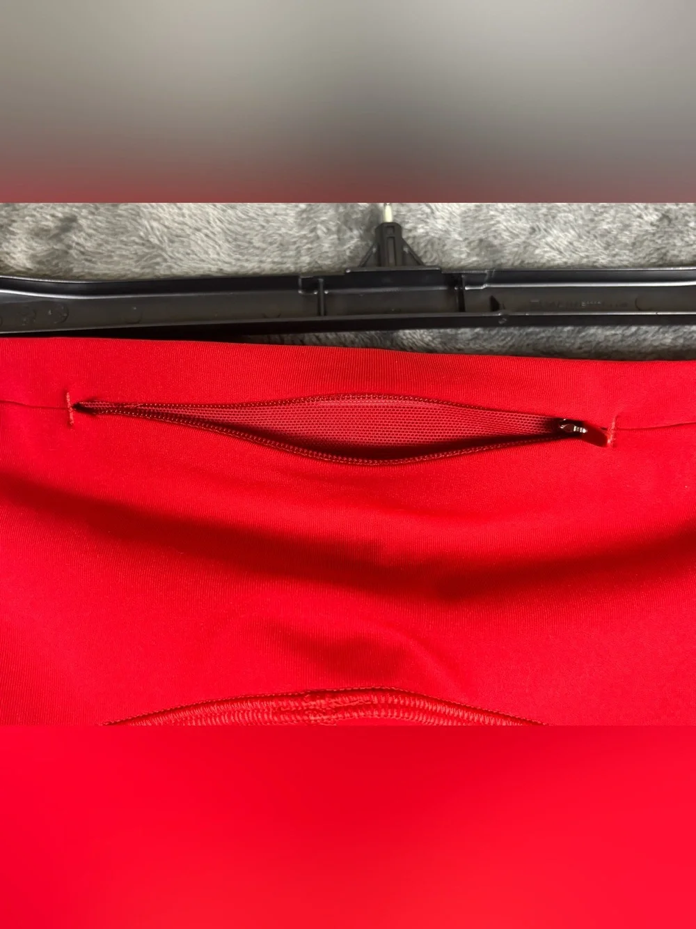 NWOT Lululemon Red Cropped Leggings Size 16‎